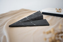 Cargar imagen en la galería, Avión de Papel