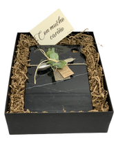 Cargar imagen en la galería, Caja Jumbo con Tabla Mediana y Cuchillo Plateado