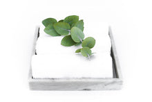 Cargar imagen en la galería, Caja de Regalo con Bandeja Cuadrada en Mármol Blanco o Negro