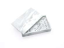 Cargar imagen en la galería, Dominó en Mármol Negro o Blanco